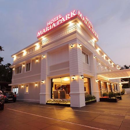 Hotel Maria Park Muvattupuzha Dış mekan fotoğraf
