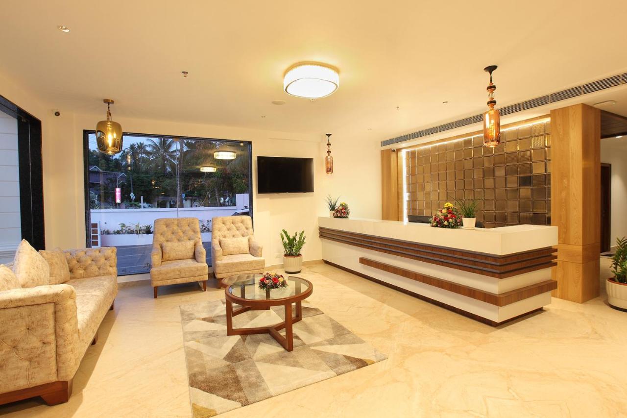 Hotel Maria Park Muvattupuzha Dış mekan fotoğraf