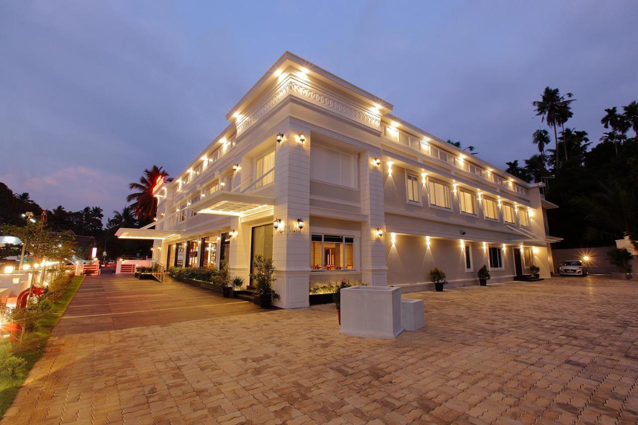 Hotel Maria Park Muvattupuzha Dış mekan fotoğraf